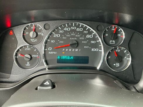 Used 2024 Chevrolet Express 2500 w/ Driver Convenience Package image 24