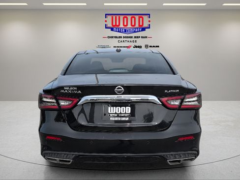 Used 2019 Nissan Maxima Platinum w/ Sport Mat Group FWD image 4
