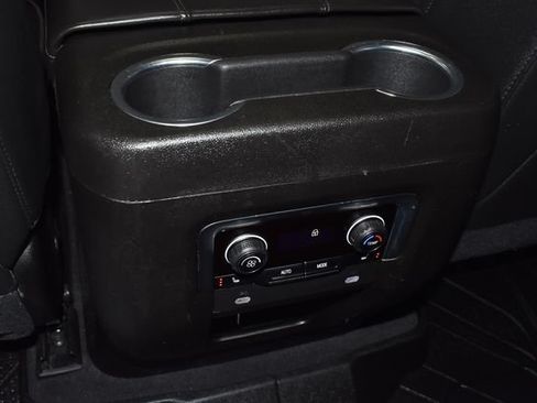 Used 2021 Chevrolet Tahoe High Country AWD/4WD image 32