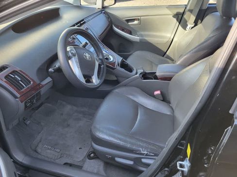 Used 2011 Toyota Prius Four w/ Navigation Pkg FWD image 4