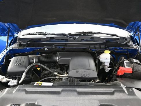 Used 2024 RAM 1500 Classic SLT AWD/4WD image 5