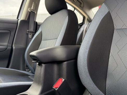 New 2025 Nissan Versa SV image 22