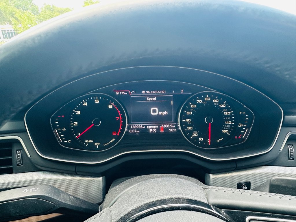 Used 2018 Audi A4 2.0T Ultra Premium w/ Convenience Package FWD image 23