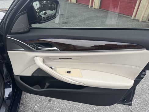 Used 2018 BMW 540i xDrive w/ Premium Package image 33