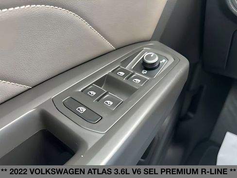 Used 2022 Volkswagen Atlas SEL Premium image 22
