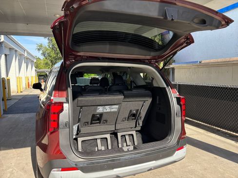 Used 2026 Kia Carnival FWD image 34