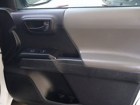 Used 2021 Toyota Tacoma SR image 12