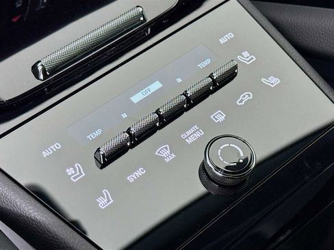 New 2026 Porsche Cayenne image 21