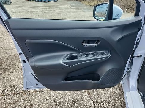 New 2025 Nissan Versa SV w/ Trunk Package image 6