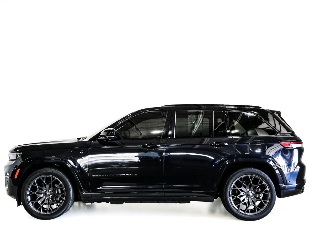 Used 2023 Jeep Grand Cherokee Summit w/ High Altitude Package AWD/4WD image 6