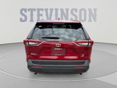 Used 2025 Toyota RAV4 LE AWD/4WD image 4