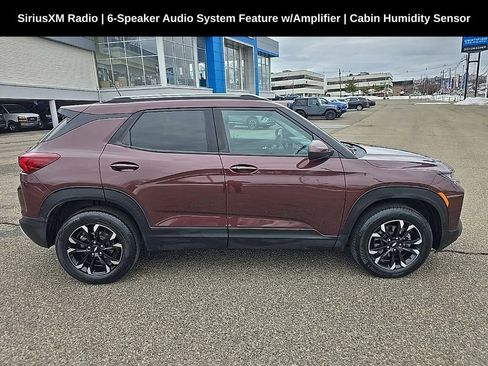 Used 2023 Chevrolet TrailBlazer LT w/ Convenience Package image 2