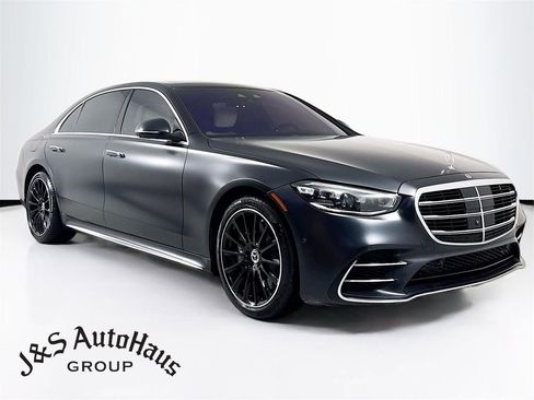 Used 2022 Mercedes-Benz S 580 4MATIC Sedan w/ AMG Line Package image 1