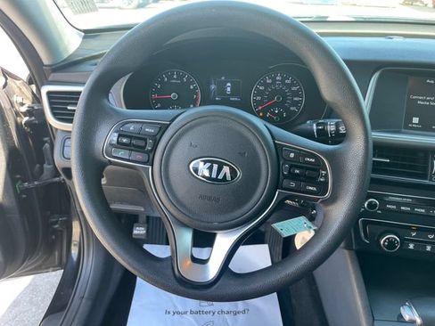 Used 2018 Kia Optima LX w/ 17" Alloy Wheels Package FWD image 25