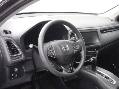 Used 2022 Honda HR-V EX image 12
