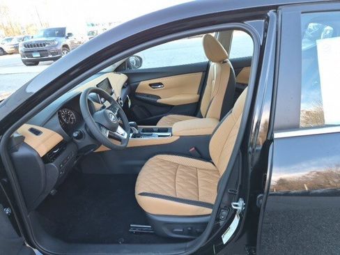 New 2025 Nissan Sentra SV w/ SV Premium Package image 19