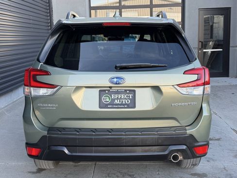 Used 2021 Subaru Forester Limited AWD/4WD image 12