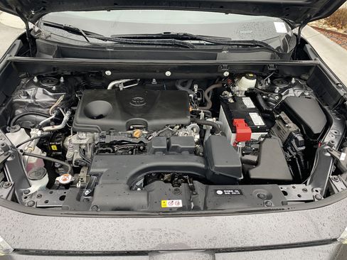 Used 2022 Toyota RAV4 XLE image 23