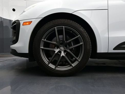 Certified 2024 Porsche Macan Turbo image 6