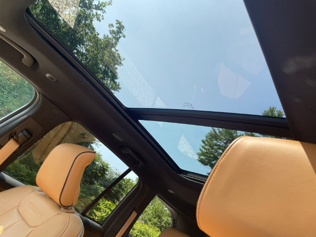 Used 2025 Jeep Grand Cherokee Summit AWD/4WD image 39