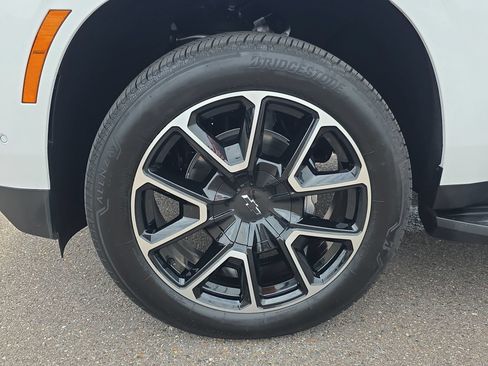 Used 2026 Chevrolet Tahoe RST w/ Sun And Tow Package AWD/4WD image 9