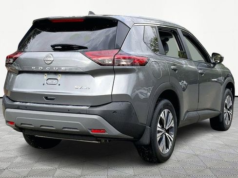 Used 2023 Nissan Rogue SV w/ SV Premium B Package image 5