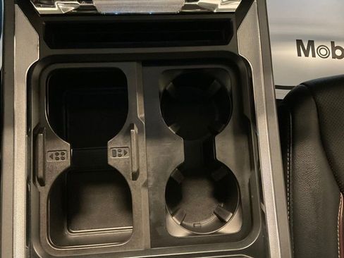 Used 2024 Ford F250 Lariat w/ Sport Appearance Package image 27