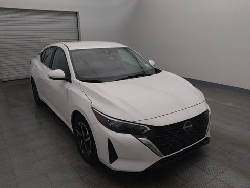 Used 2024 Nissan Sentra SV image 13