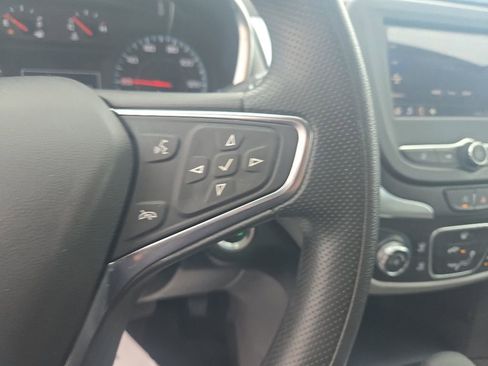 Used 2024 Chevrolet Equinox LS FWD image 16