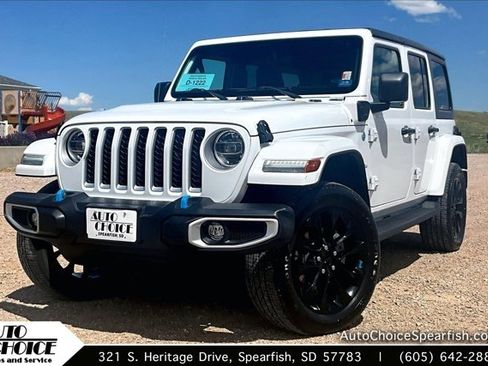Used 2022 Jeep Wrangler Unlimited Sahara w/ Cold Weather Group AWD/4WD image 1