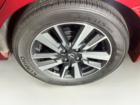 Used 2025 Nissan Versa SV w/ Trunk Package FWD image 11