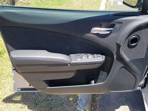New 2022 Dodge Charger SXT w/ Blacktop Package image 11