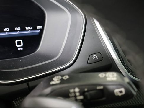 Used 2024 Audi SQ5 Premium Plus w/ Premium Plus Package image 33