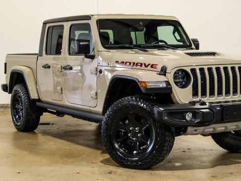 Used 2022 Jeep Gladiator Mojave w/ LED Lighting Group image 19