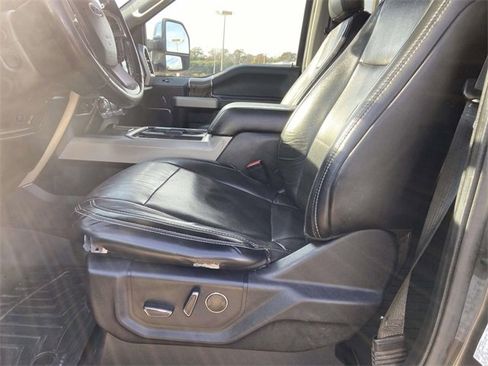 Used 2019 Ford F250 Lariat w/ Lariat Ultimate Package image 11
