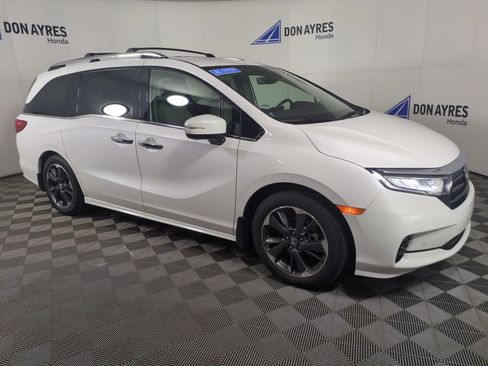 Certified 2024 Honda Odyssey Elite image 11