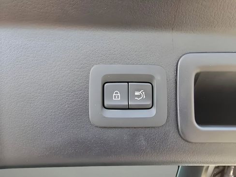 Used 2025 MAZDA CX-30 AWD 2.5 S w/ Premium Package image 23