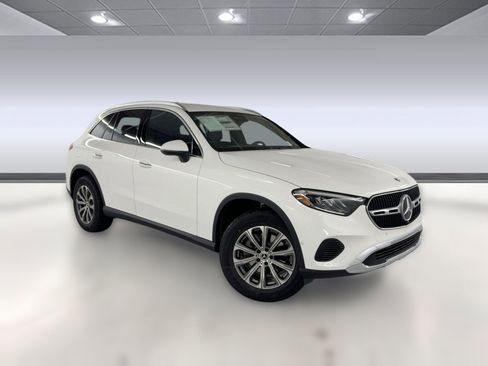 Certified 2026 Mercedes-Benz GLC 300 image 7