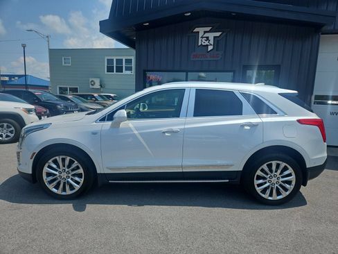 Used 2018 Cadillac XT5 Platinum w/ Driver Assist Package AWD/4WD image 3