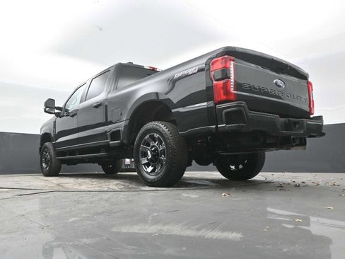 Used 2024 Ford F250 Lariat w/ Sport Appearance Package image 17