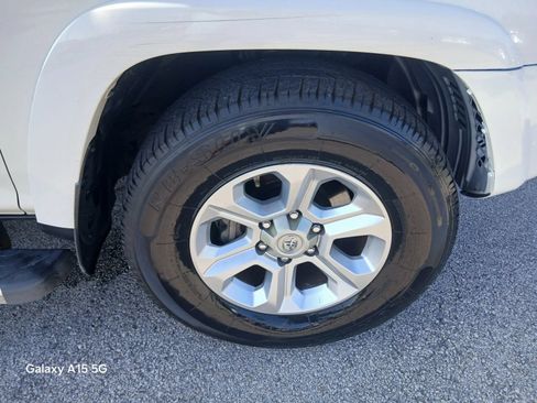 Used 2017 Toyota 4Runner SR5 RWD image 20