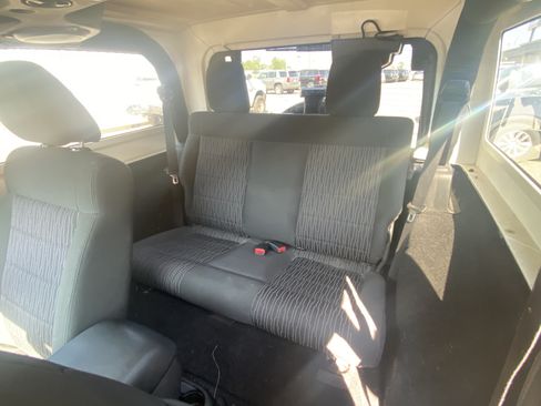 Used 2012 Jeep Wrangler Sport AWD/4WD image 6