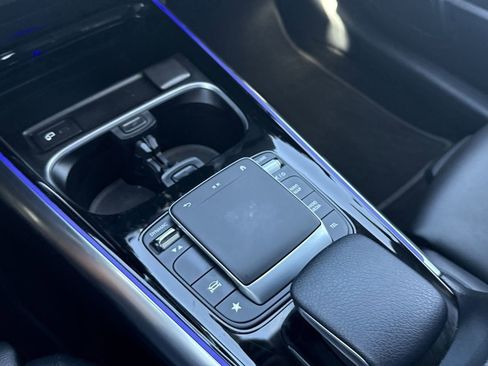 Used 2021 Mercedes-Benz GLA 250 GLA 250 w/ Premium Package image 27