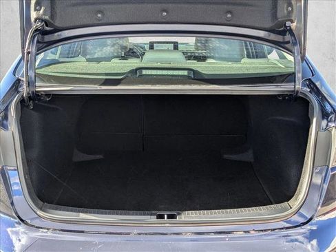 Used 2023 Toyota Corolla LE image 6