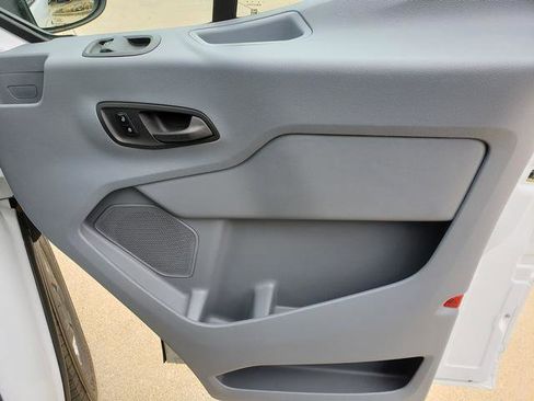 Used 2017 Ford Transit 150 XL image 17