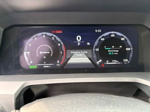 Used 2025 Toyota Tacoma TRD Off-Road AWD/4WD image 8