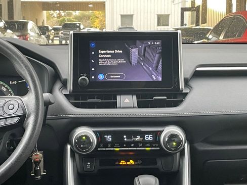 Used 2025 Toyota RAV4 LE image 21