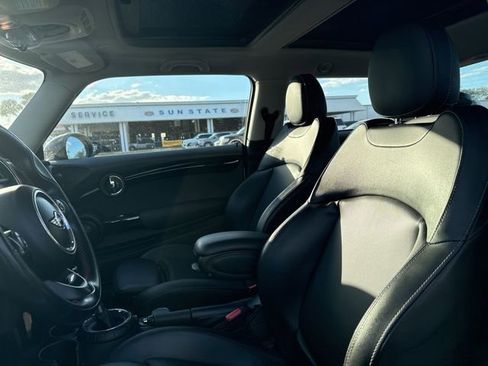 Used 2016 MINI Cooper S image 11