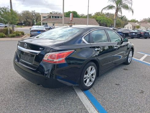 Used 2015 Nissan Altima 2.5 SV w/ Convenience Package image 5