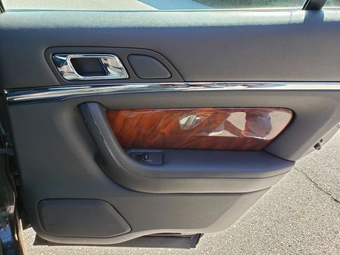 Used 2014 Lincoln MKS w/ Equipment Group 101A FWD image 16
